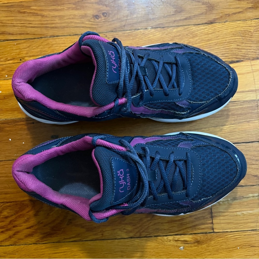 Ryka dash3 women 9m sneakers